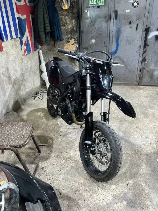 Мотоцикл kawasaki klx230sm 2023 года