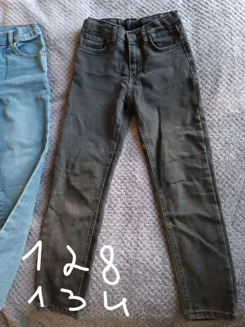 Худи 134-140 см и джинсы — Batumi — 140 ₾