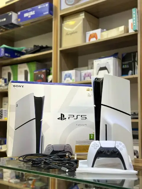 Ps5 слим с дисководом — Батуми — 1 550 ₾