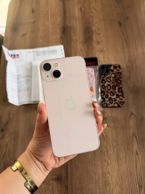 IPhone 13 128GB розовый — Анталия — 23 500 ₺