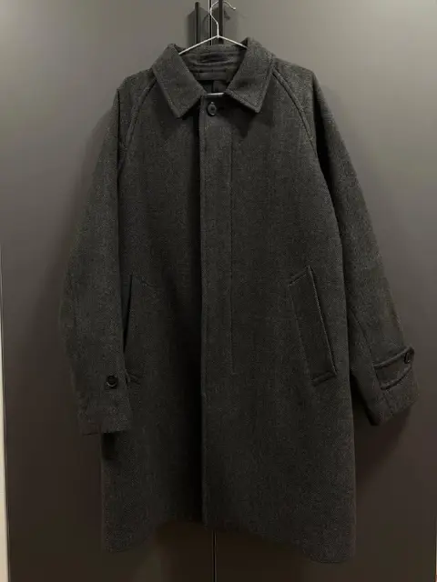Пальто Uniqlo — балмакан, ёлочка, тёмно-серое, унисекс — Тбилиси — 100 ₾