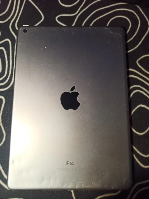 Планшет Apple iPad 6