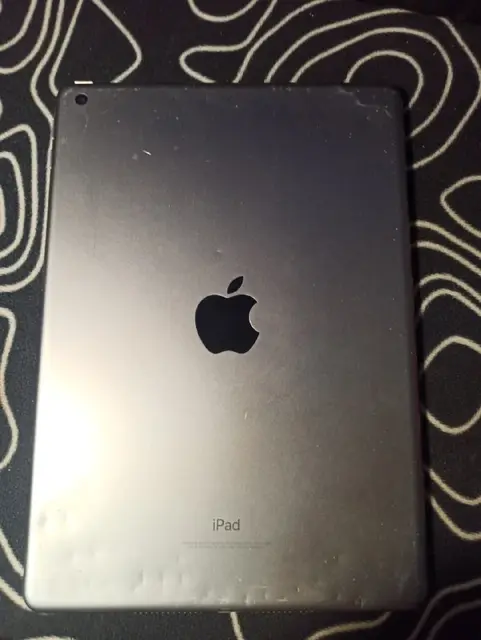 Планшет Apple iPad 6 — Tbilisi — 150 ₾
