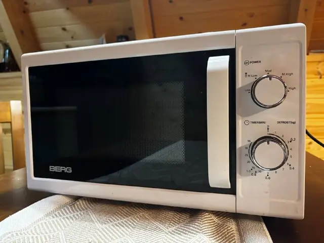 Микроволновка BERG — Батуми — 150 ₾