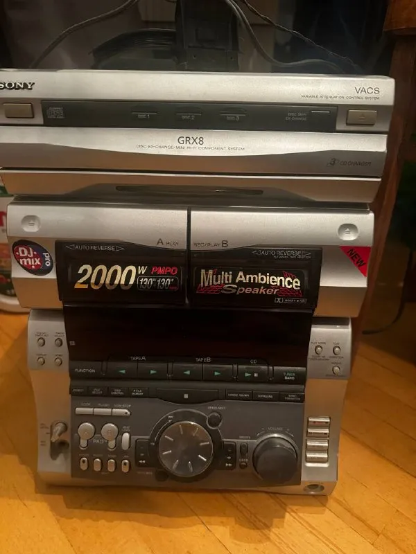Музыкальный центр Sony MHC-GRX8