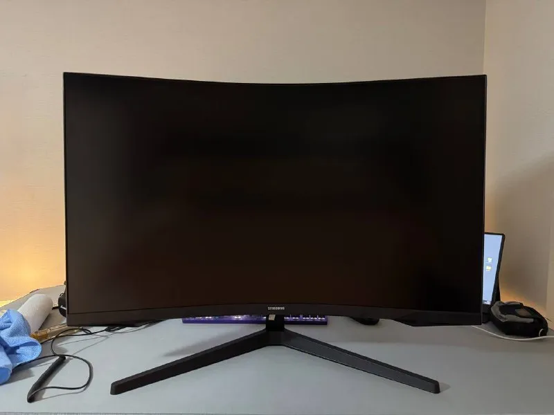 2К монитор Samsung Odyssey G5 G55C