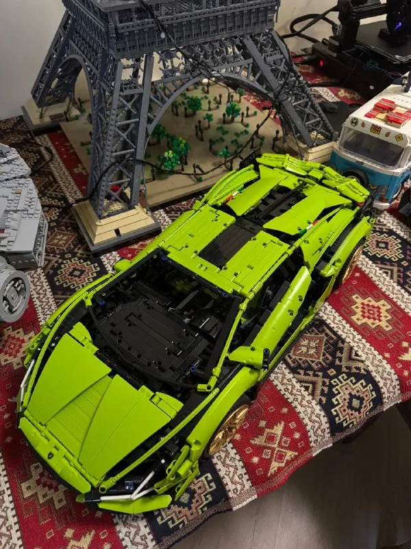 LEGO Technic 42115 Lamborghini Sián FKP 37