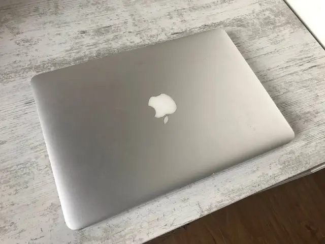MacBook Pro Retina 13″ Early 2015 — Тбилиси — 200 ₾