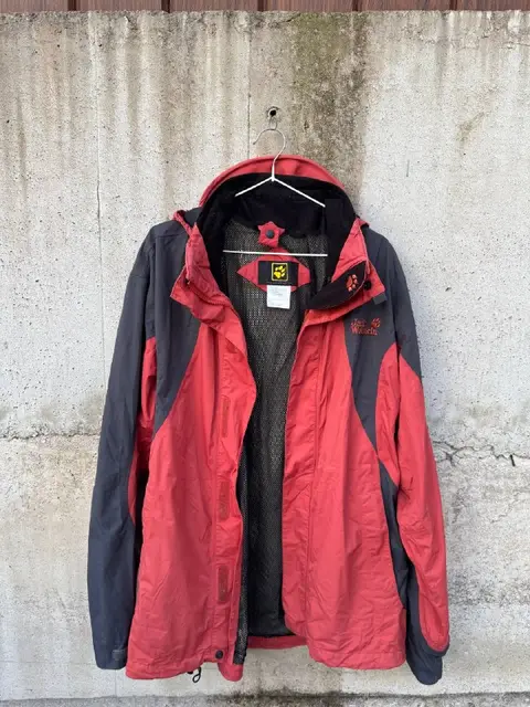 Ветряк Jack Wolfskin — Батуми — 130 ₾