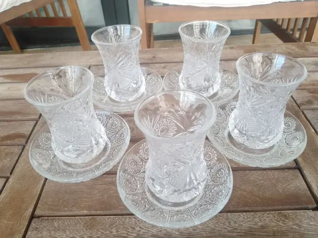 Сервиз — чашки с блюдцами — Тбилиси — 20 ₾