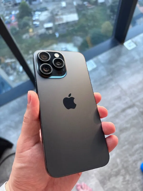 IPhone 15 PROMAX 512 GB