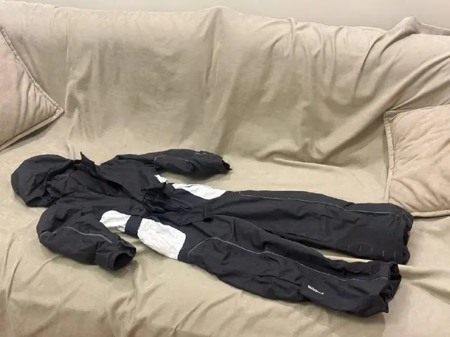 Горнолыжный костюм — Батуми — 20 ₾