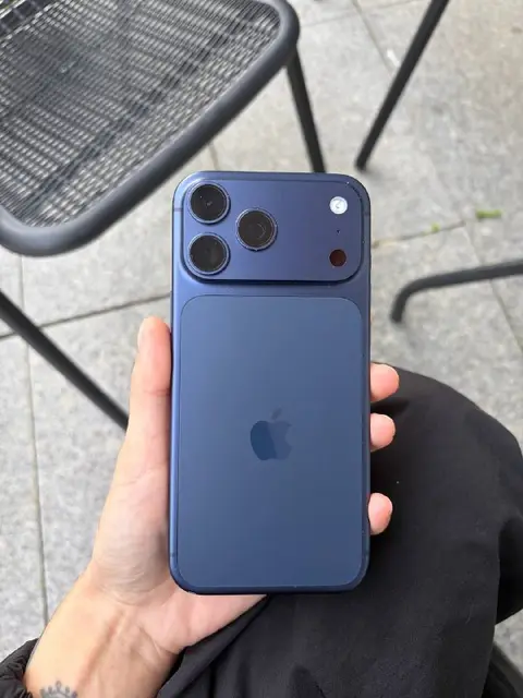 IPhone 17 Pro Max eSIM 256gb — Batumi — 2,500 ₾