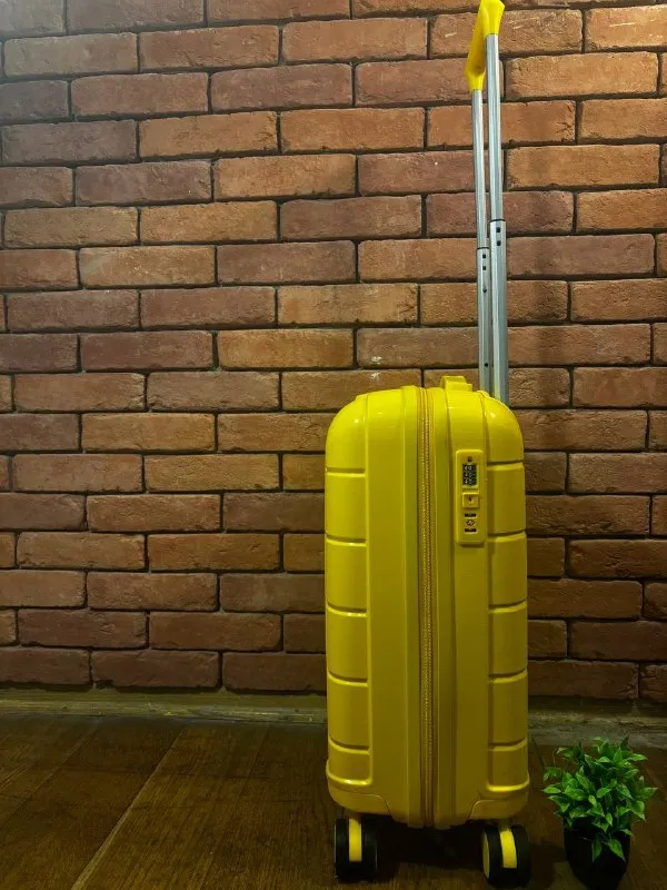 Чемодан (размер s)