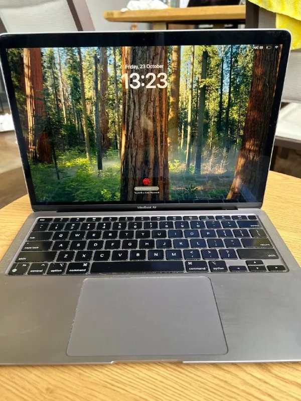 Apple MacBook Air M1 (2020), 13,3″, 8/256 ГБ
