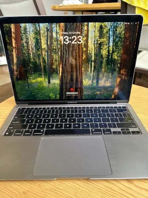 Apple MacBook Air M1 (2020), 13,3″, 8/256 ГБ — Тбилиси — 1 200 ₾