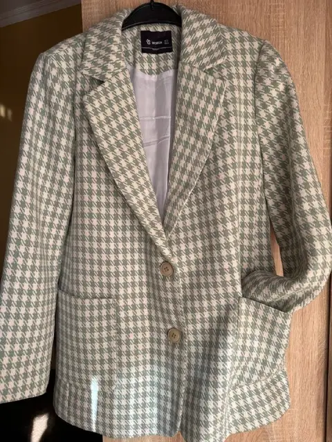 Пиджак женский — Batumi — 15 ₾