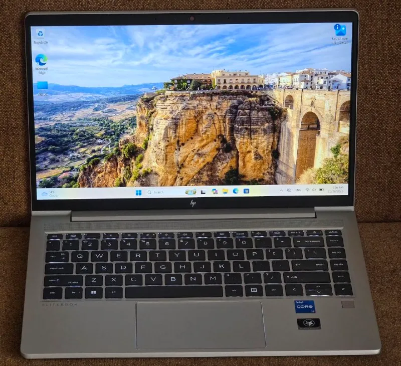 HP Elitebook 640 G8