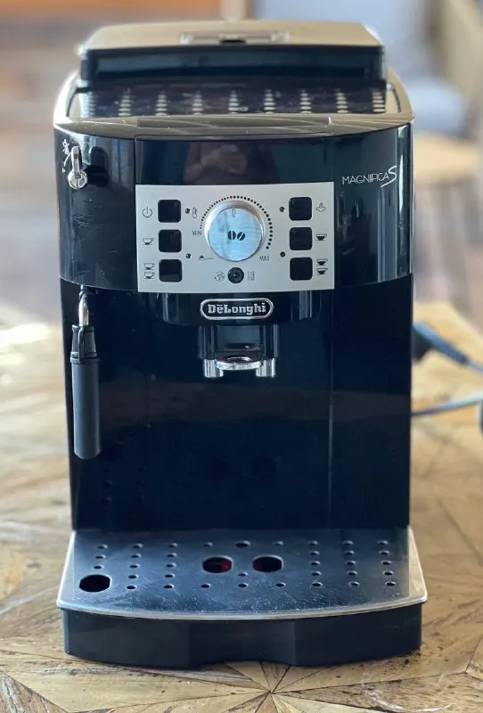 Кофемашину De’Longhi Magnifica S
