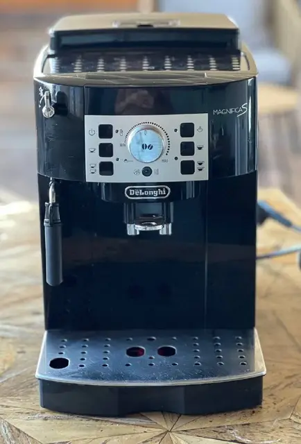 Кофемашину De’Longhi Magnifica S — Тбилиси — 750 ₾