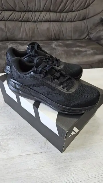 Adidas — Батуми — 190 ₾