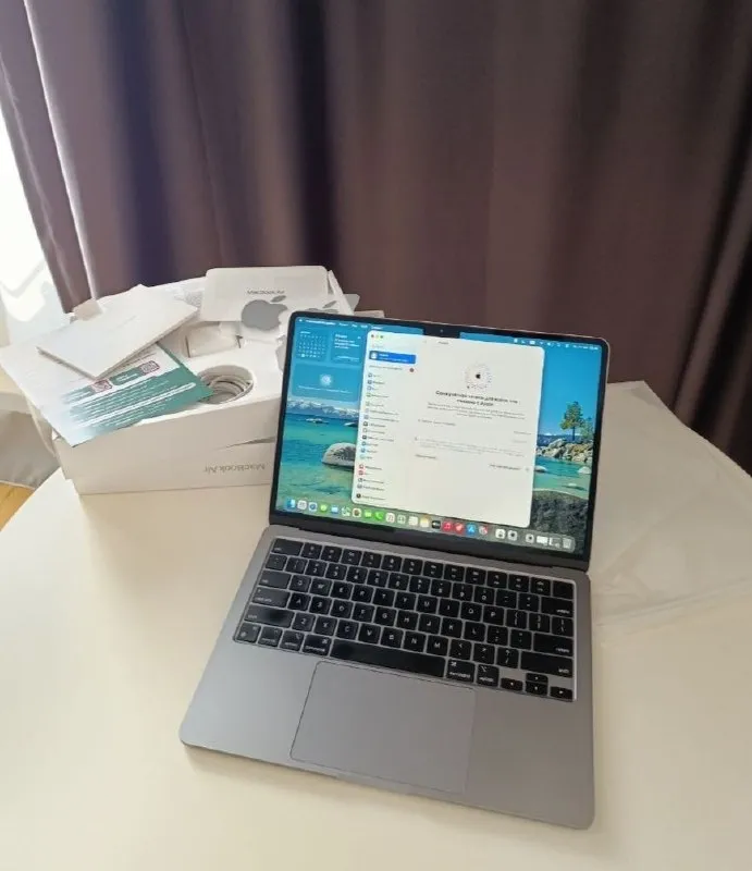 MacBook Air 13 M2 16/256GB