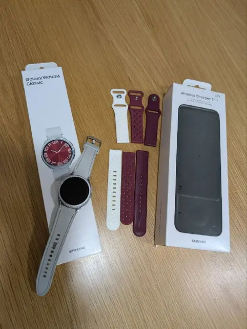 Samsung Galaxy Watch 6 Classic 43 mm — Батуми — 450 ₾