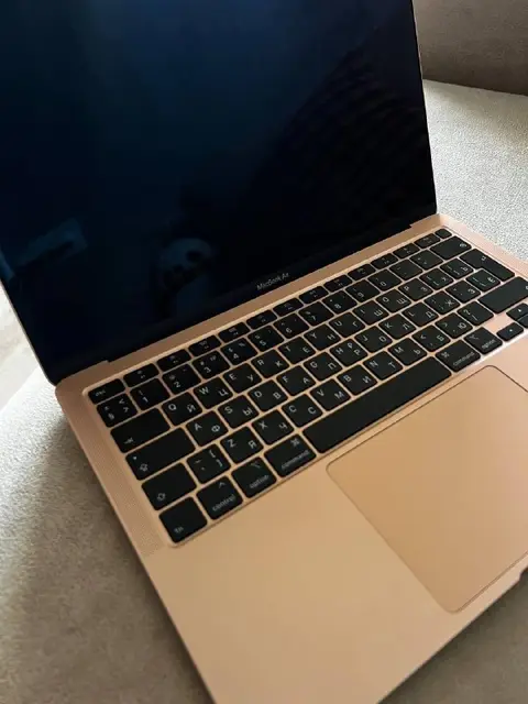MacBook Air 2020 — Тбилиси — 1 200 ₾