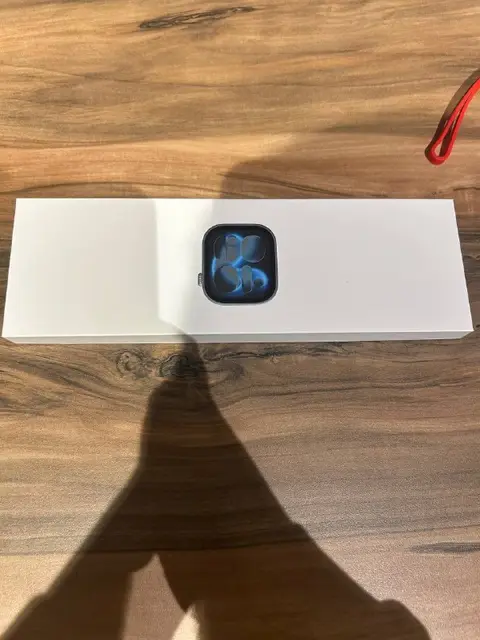 Apple Watch ремешки и зарядка — Batumi — 870 ₾