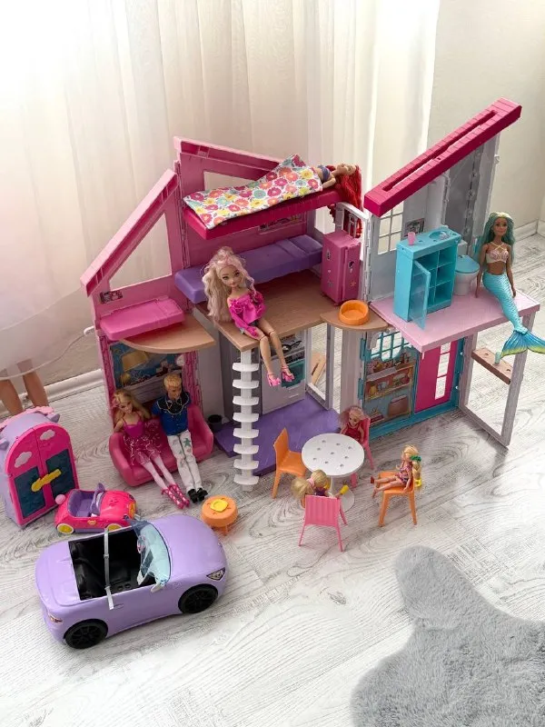 Дом Barbie