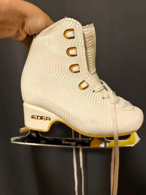 Профессиональные коньки Edea — Белград — 7 000 дин