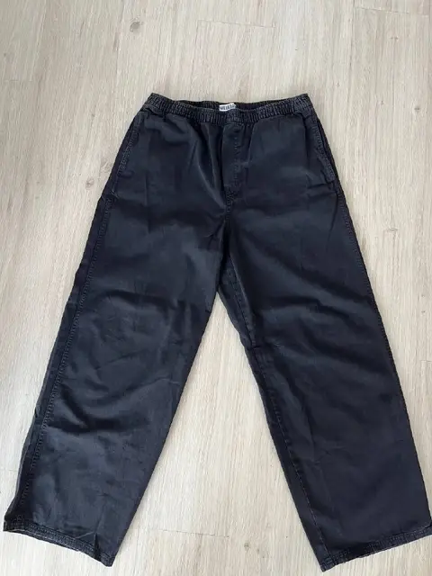 Брюки Weekday оверсайз — Тбилиси — 100 ₾