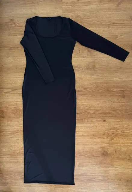 Базовое черное платье — Батуми — 20 ₾