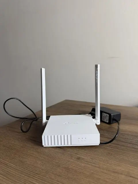 Wi-Fi роутер TP-Link с блоком питания — Тбилиси — 30 ₾