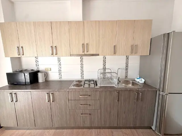 Кровать 160/200 с двумя тумбами, матрасом и трельяжем — Батуми — 700 ₾