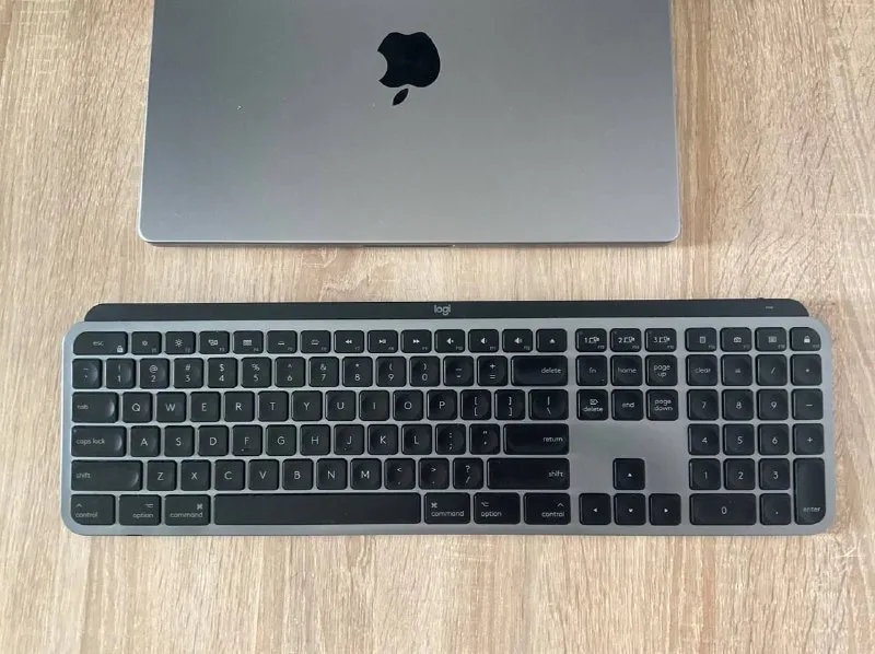 Logitech MX Keys for Mac