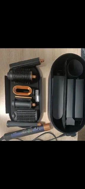 Dyson Airwrap Complete Long — Белград — 450 €