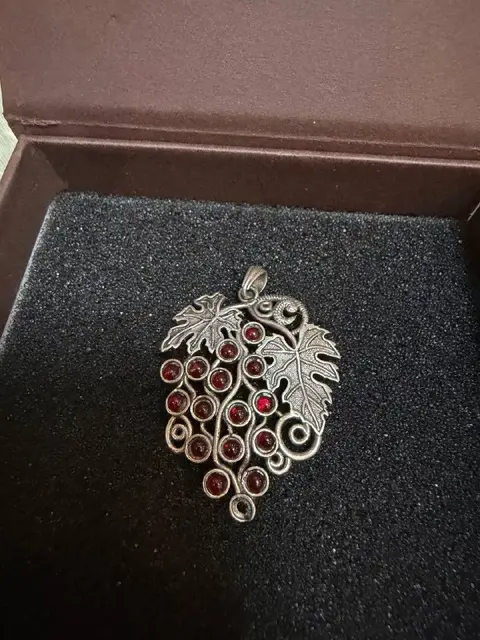 Кулон — Тбилиси — 80 ₾