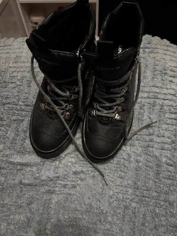 Сапоги levis