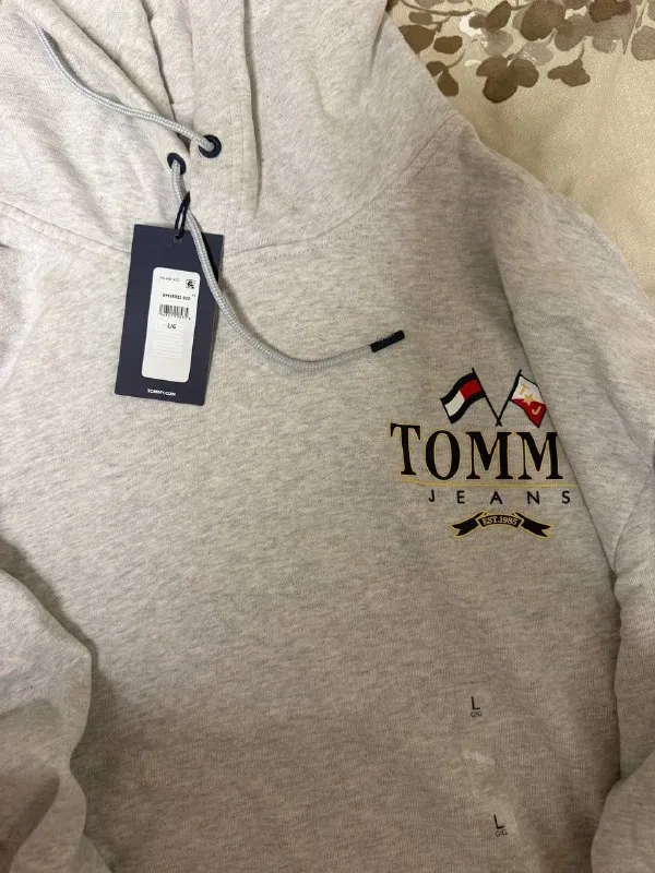 Tommy Hilfiger