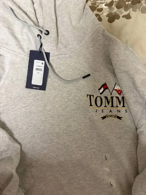 Tommy Hilfiger — Ереван — 15 000 ֏