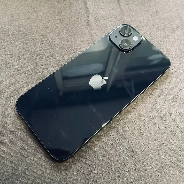 IPhone 14 Plus — Батуми — 800 ₾