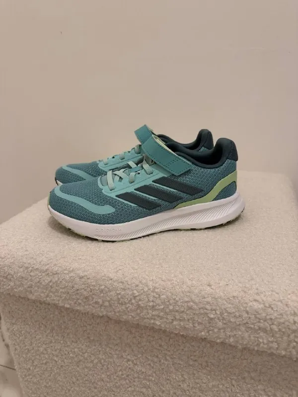 Детские кроссовки Adidas